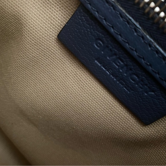 AUTHENTIC GIVENCHY MINI ANTIGONA - Picture 11 of 12